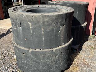 SG Revolution Solid rubber tyre 建設機械用タイヤ